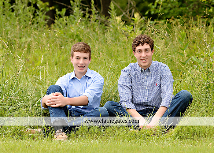 Mechanicsburg Central PA senior portrait photographer outdoor boy guy family brothers mom dad trees path field grass covered bridge messiah college track cross country running athlete at 03