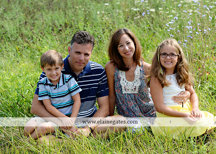 mechanicsburg-central-pa-family-portrait-photographer-outdoor-father-mother-brother-sister-son-daughter-field-siblings-extended-family-husband-wife-kids-children-baseball-dance-sf-05
