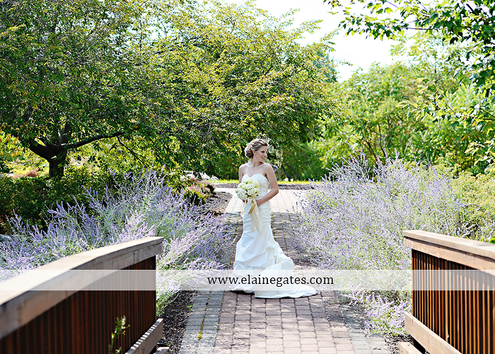 Bent Creek Country Club wedding photographer Lititz pa deserts etc. jeffrey's flowers dj freez wedding paper divas downstreet salon cocoa couture men's wearhouse david's bridal warrick jewelers yellow39