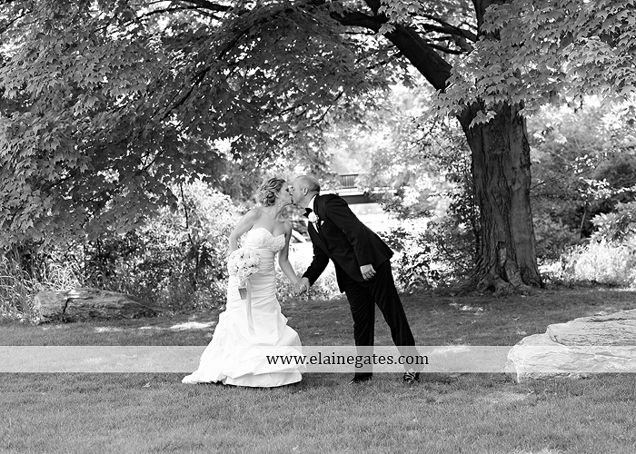 Bent Creek Country Club wedding photographer Lititz pa deserts etc. jeffrey's flowers dj freez wedding paper divas downstreet salon cocoa couture men's wearhouse david's bridal warrick jewelers yellow47