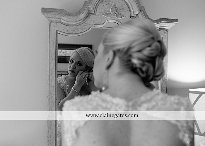 Colonial Club wedding photographer Harrisburg pa purple calvary united methodist church desserts etc. flowers by pamela renaissance bridal men's warehouse david's bridal mountz04