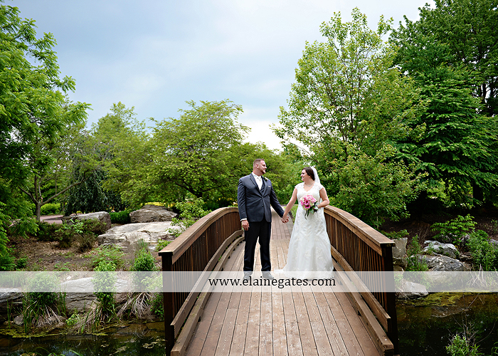 Hershey Lodge wedding photographer central pa couture cakery strawberry shop klock entertainment down street salon david's bridal sarno & son futer brothers 23