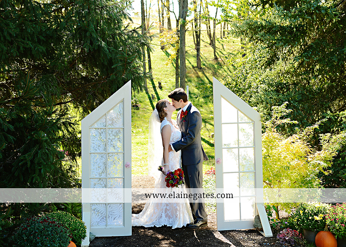 McCulloch's Highland Vue Farm wedding photographer central pa newville plum gray carlisle bakery all occasion florist j&b bridals jos a banks david's bridal litman jewelers zales 23