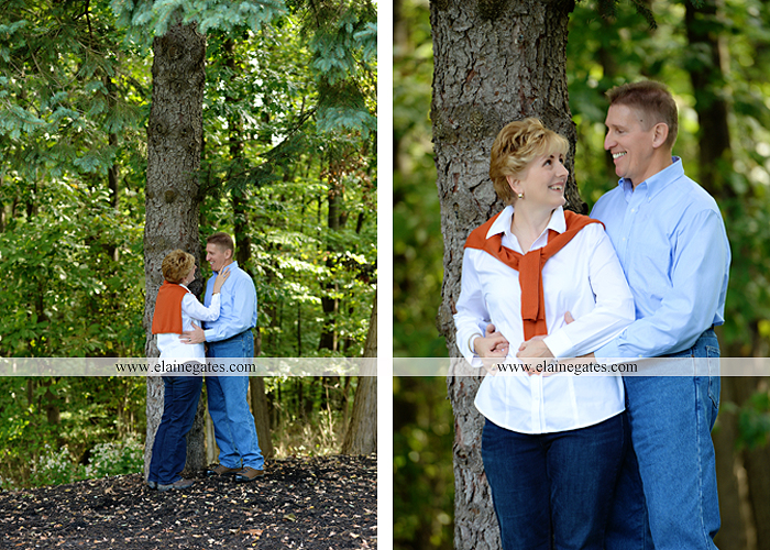 mechanicsburg-central-pa-family-portrait-photographer-outdoor-husband-wife-father-woods-trees-forest-hug-kiss-dogs-couple-love-family-sm-08