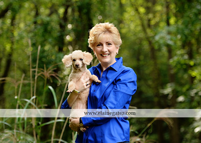 mechanicsburg-central-pa-family-portrait-photographer-outdoor-husband-wife-father-woods-trees-forest-hug-kiss-dogs-couple-love-family-sm-15