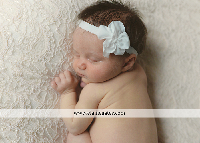 Mechanicsburg Central PA newborn baby portrait photographer girl sleeping indoor blanket brother bow tutu outdoor trees father mother family km 04