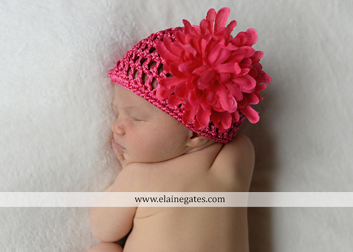 Mechanicsburg Central PA newborn baby portrait photographer girl sleeping indoor blanket brother bow tutu outdoor trees father mother family km 06