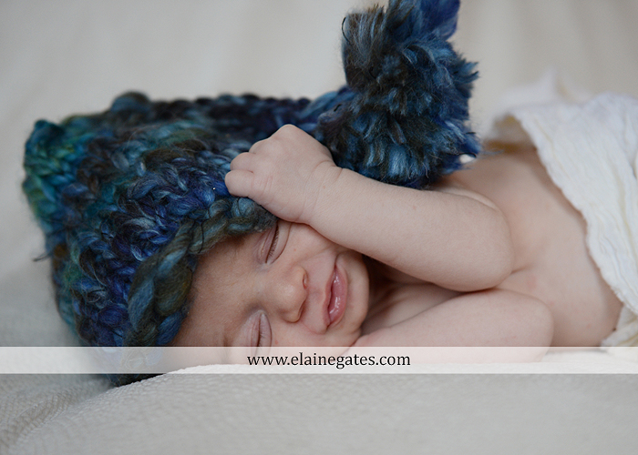 Mechanicsburg Central PA newborn baby portrait photographer girl sleeping indoor blanket sister mother jm 05