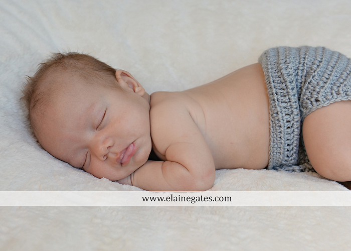 Mechanicsburg Central PA newborn baby portrait photographer twins boys brothers sleeping blanket jc 7