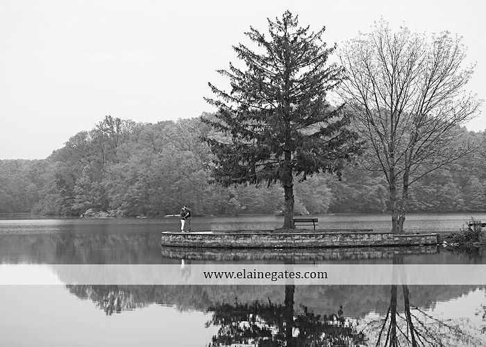 Mechanicsburg Central PA portrait photographer maternity outdoor field pinchot state park Lewisberry lake water boat dock holding hands kiss jb 8