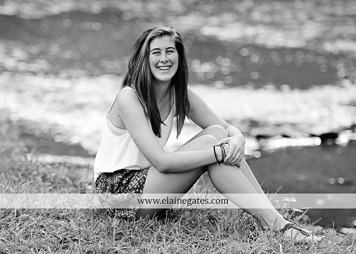 mechanicsburg-central-pa-senior-portrait-photographer-outdoor-female-girl-field-road-fence-tree-creek-stream-water-rocks-wp-6