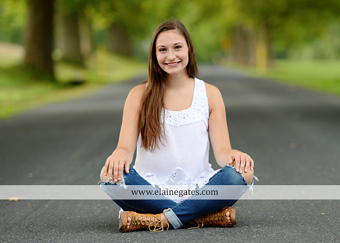 mechanicsburg-central-pa-senior-portrait-photographer-outdoor-girl-female-swing-tree-sunflowers-hammock-wildflowers-field-road-mother-fence-rock-water-creek-stream-jt-06